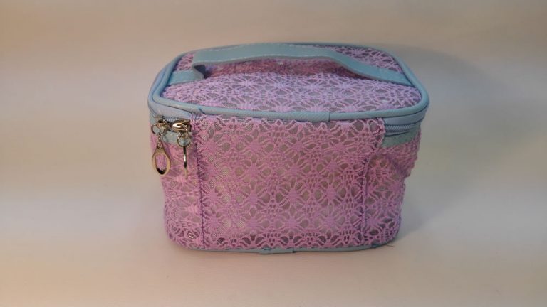 Lady's vanity bags. Lace vanity bags, code 3190. R29 light purple